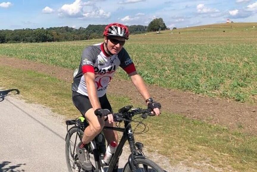 Wolfgang im Sommer auf dem Fahrrad Wolfgang im Sommer auf dem Fahrrad