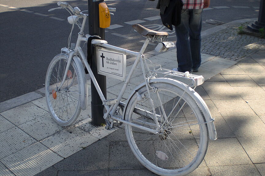 Ghost-Bike Ghost-Bike